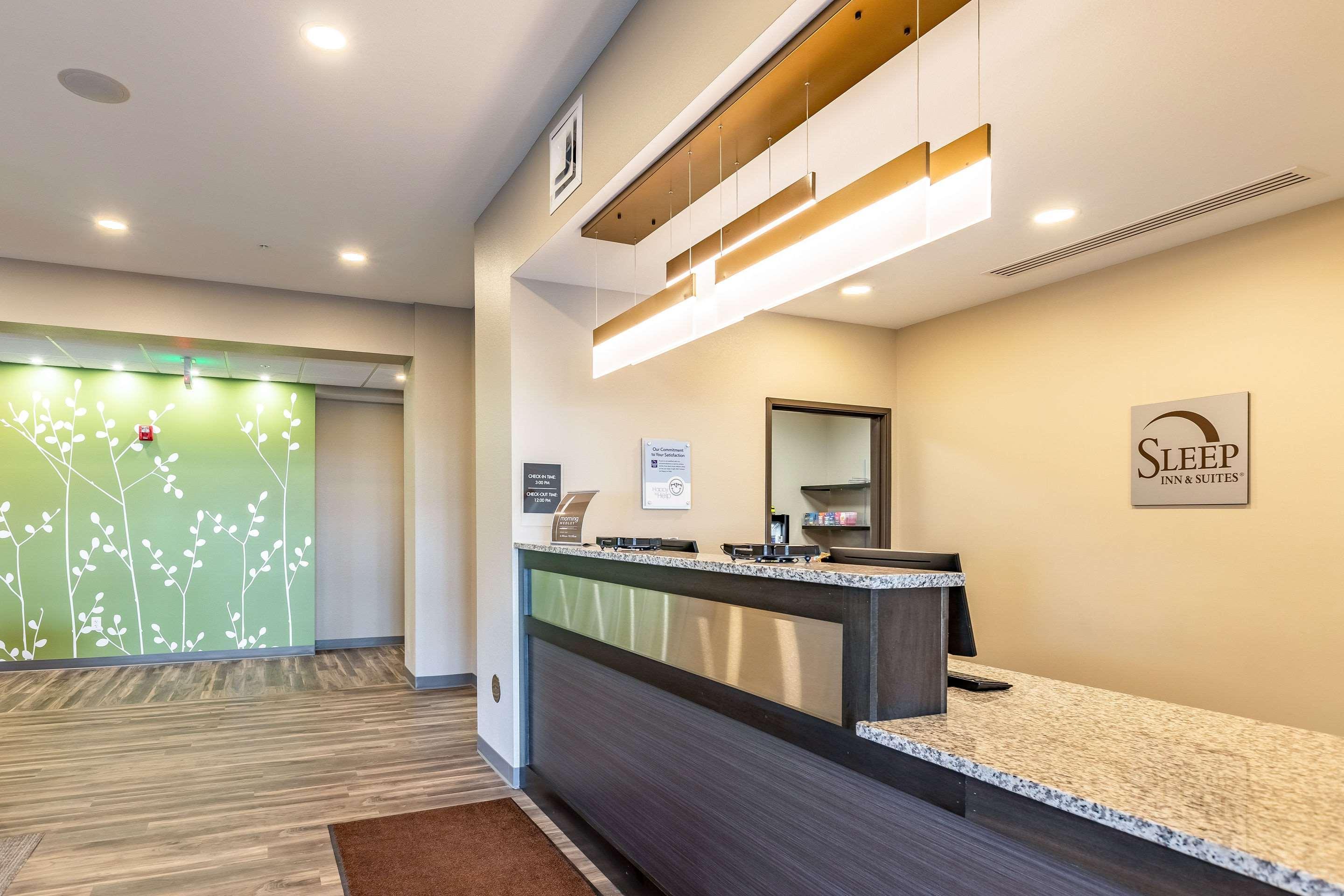 Sleep Inn & Suites Mt Hope Near Auction & Event Center Millersburg Extérieur photo